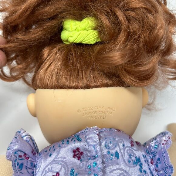 Cabbage Patch Girl Doll 2012 Jakks  Xavier Roberts*Brown Hair/Green Eyes*PA-07KB - Picture 2 of 3
